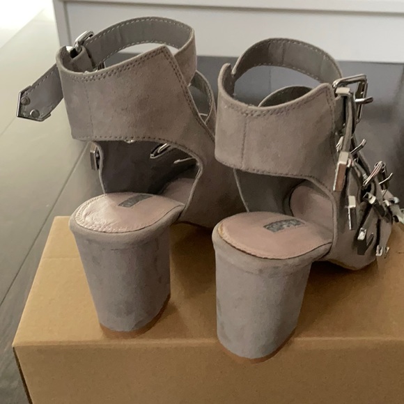 Topshop grey suede high heel sandal. Never worn. - Picture 5 of 8
